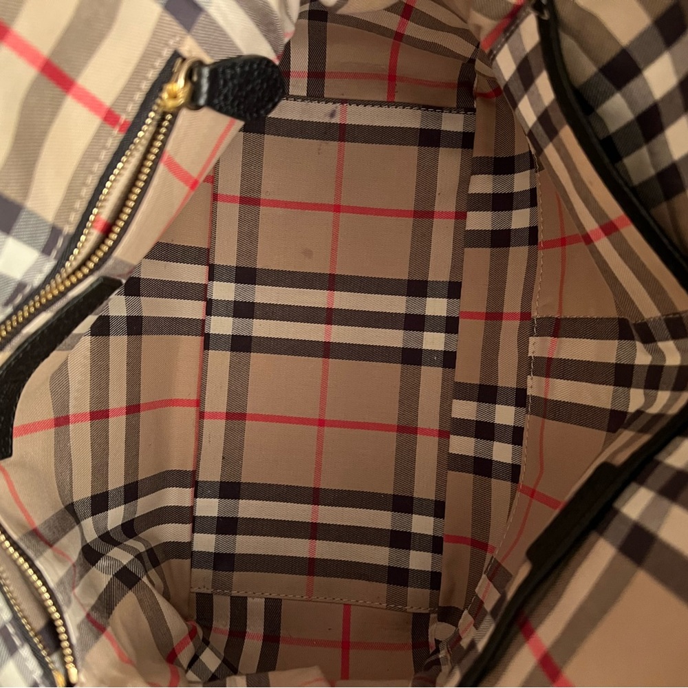 Burberry Bag - Picture 4 of 12